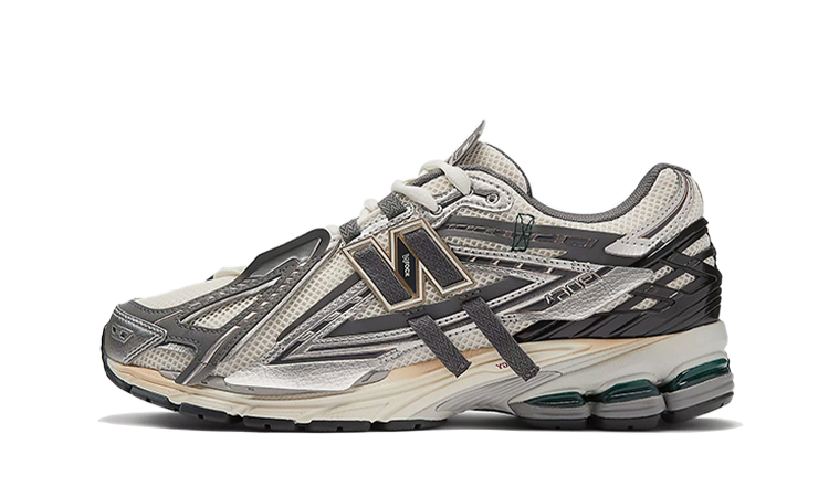 New Balance 1906A Silver Metallic Castlerock