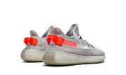 adidas Yeezy Boost 350 V2 Tail Light - LimitedKickz.de